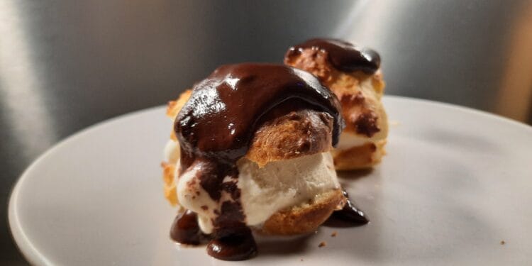Profiteroles