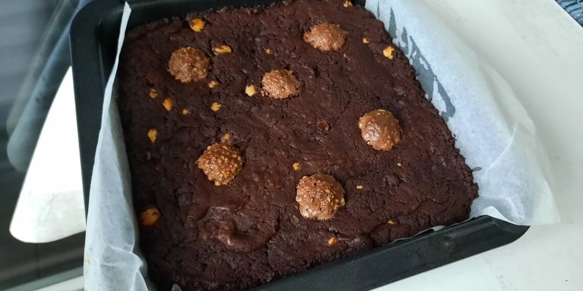 Brownie chocolat, noisettes & ferrero